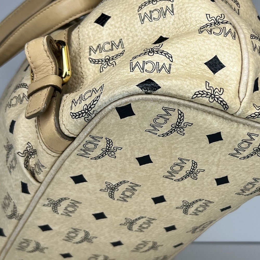 MCM Visetos Ivory Medium Shoulder Bag Logo Print Leather Trim Zip Top Designer - Picture 7 of 12